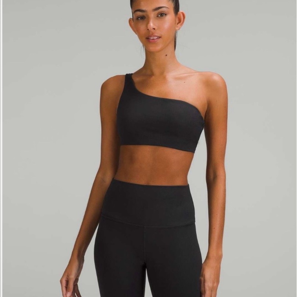 Lululemon Ribbed Nulu Asymmetrical Yoga Bra Light Support A B Cup Black Sz 4